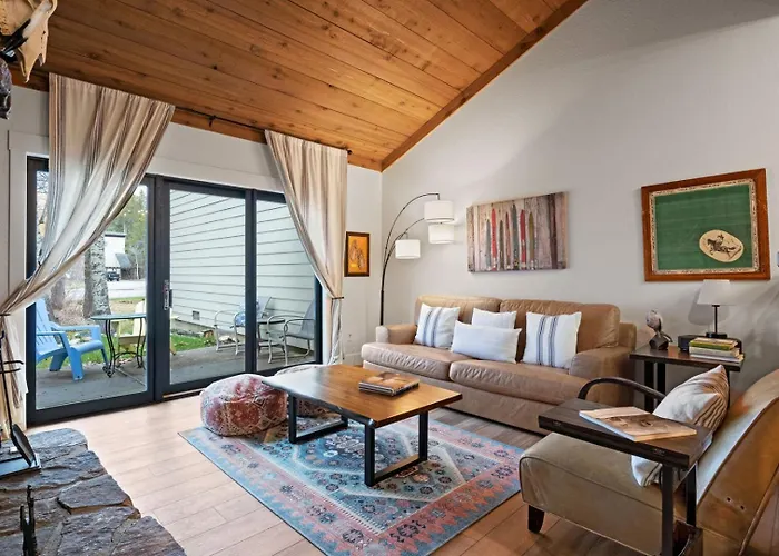 Rmr: Cinquefoil 1612 In The Aspenswilsonwy Villa Wilson